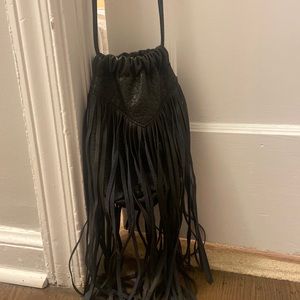 ABERCROMBIE FRINGE BUCKET BAG